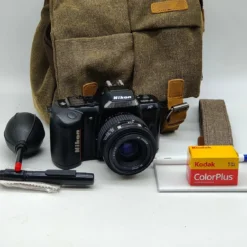 Nikon F401 + Zoom Lens SLR Film Camera Gift Set