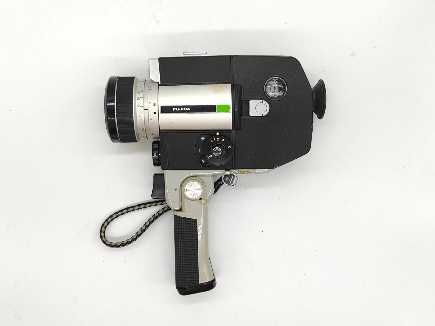 Fujica Z800 Single-8 Retro Cine Camera 3 Fujica Z800 Single-8 Retro Cine Camera