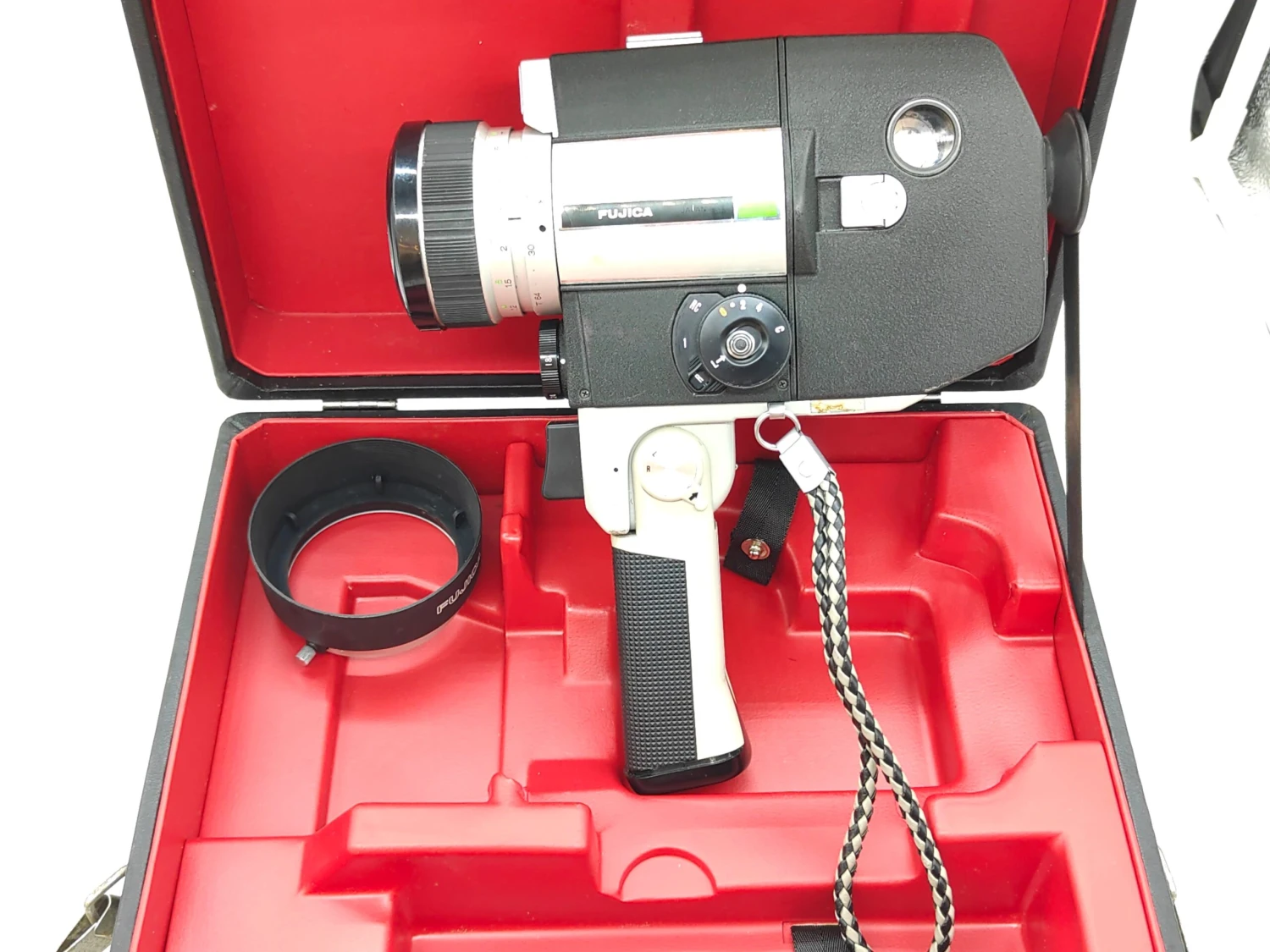 Fujica Z800 Single-8 Retro Cine Camera 5 Fujica Z800 Single-8 Retro Cine Camera - Image 3