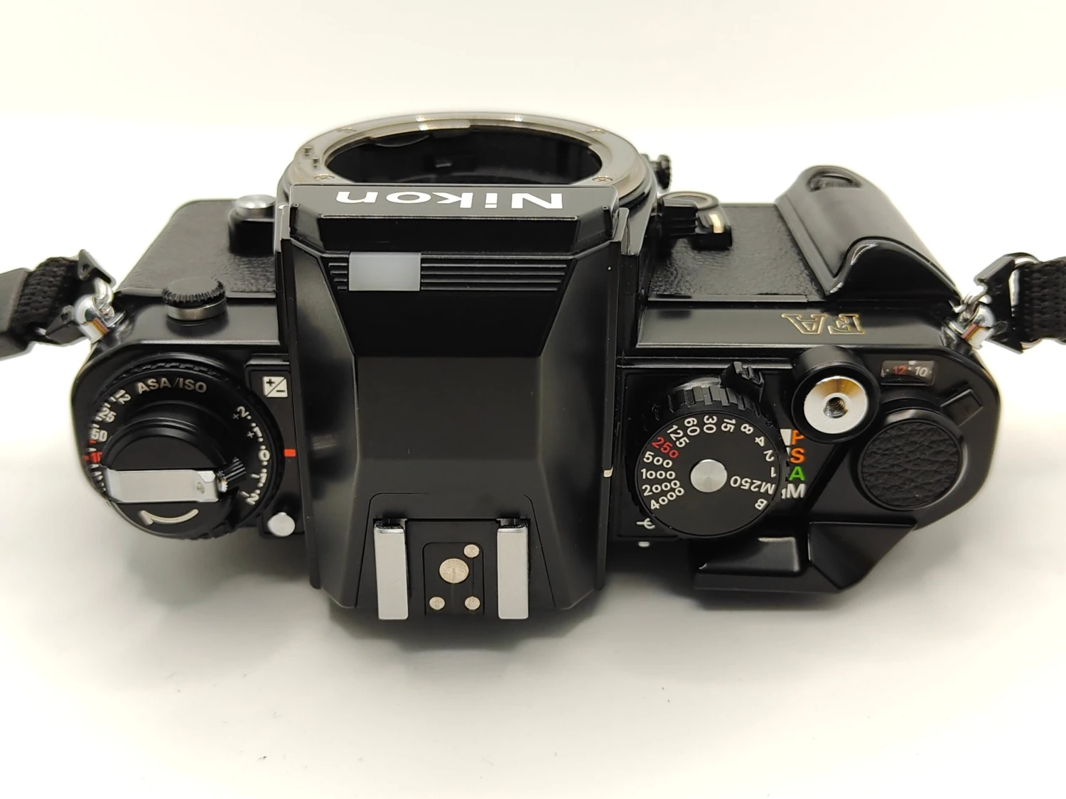 Nikon FA SLR Film Camera 6 Nikon FA SLR Film Camera - Image 4