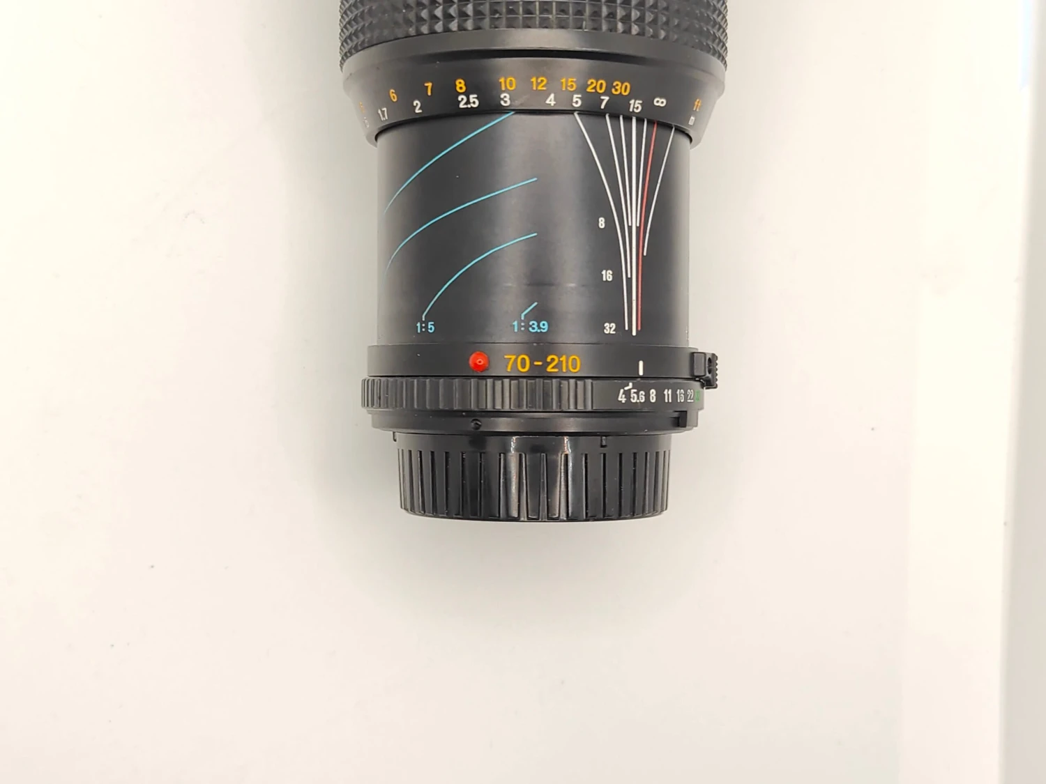 Minolta 70-210mm F/4 Zoom Lens For Minolta SLRs 4 Minolta 70-210mm F/4 Zoom Lens For Minolta SLRs - Image 2