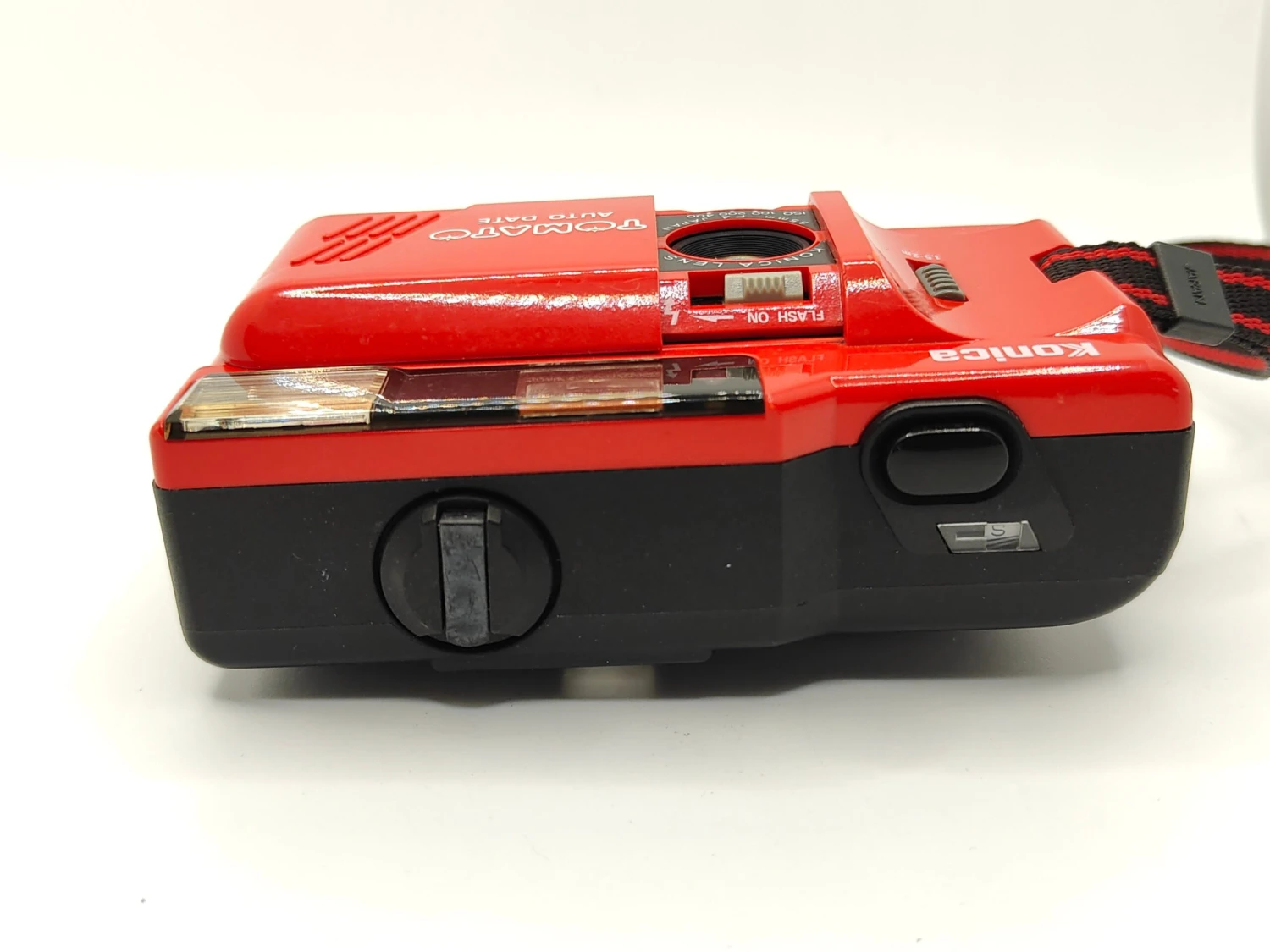 Konica Tomato Point-and-shoot Film Camera 7 Konica Tomato Point-and-shoot Film Camera - Image 5